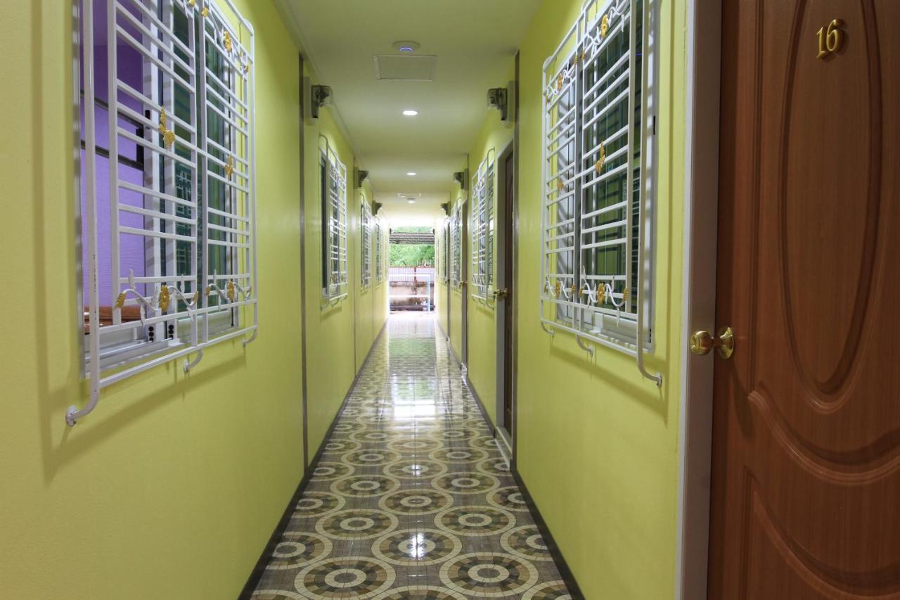 Siri Guesthouse Phra Nakhon Si Ayutthaya Buitenkant foto