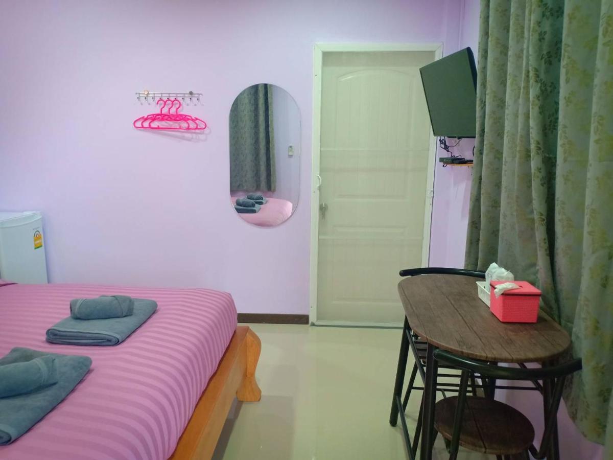 Siri Guesthouse Phra Nakhon Si Ayutthaya Buitenkant foto