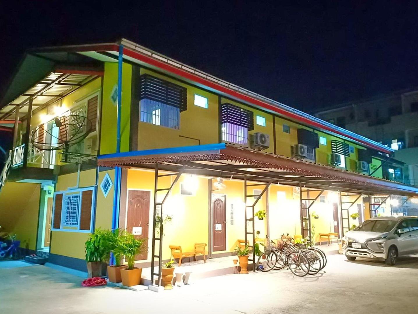 Siri Guesthouse Phra Nakhon Si Ayutthaya Buitenkant foto