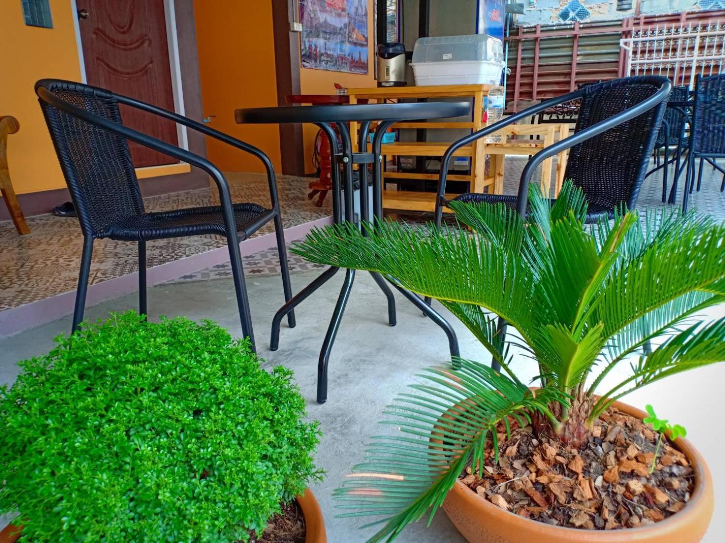 Siri Guesthouse Phra Nakhon Si Ayutthaya Buitenkant foto
