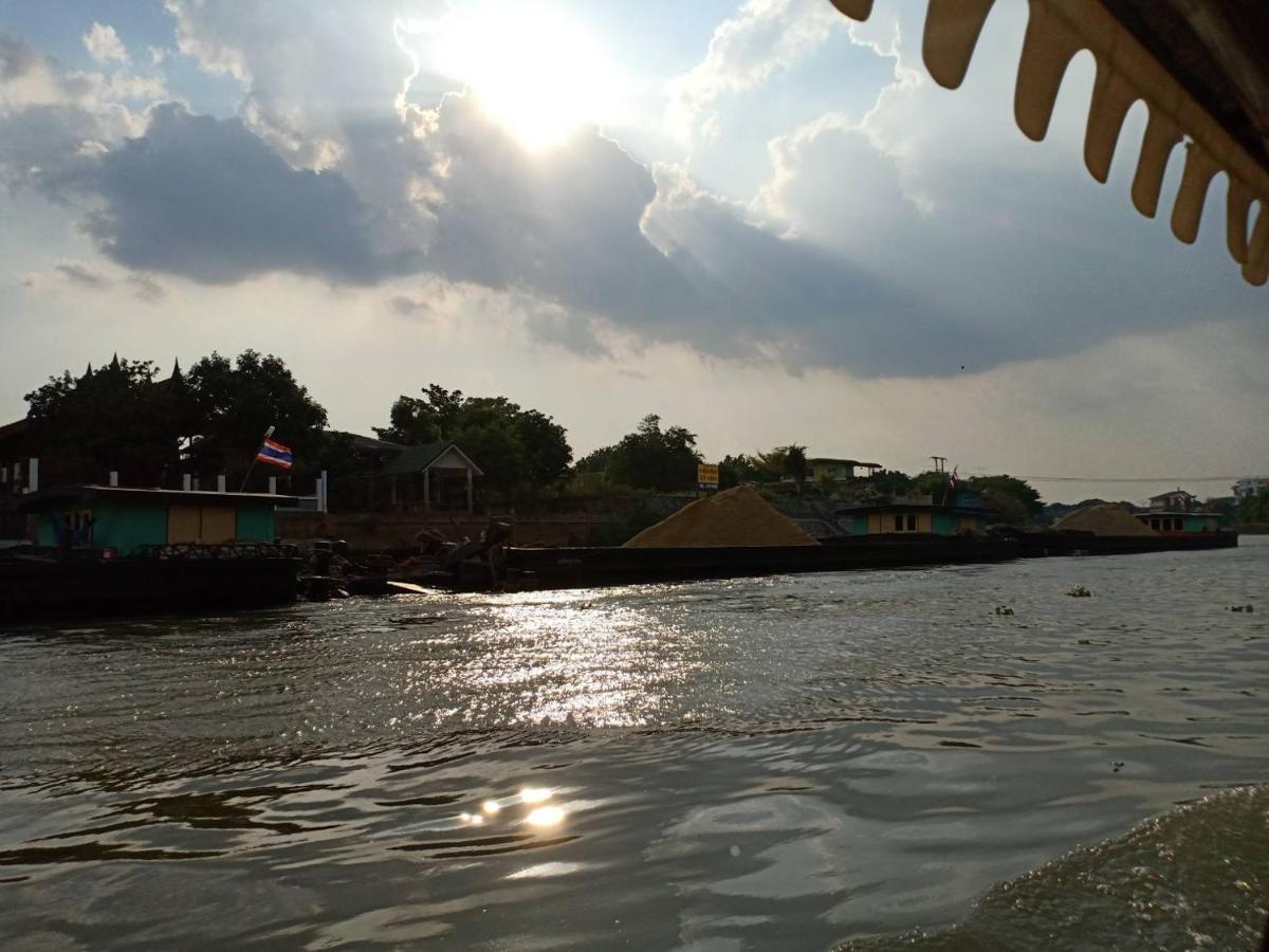 Siri Guesthouse Phra Nakhon Si Ayutthaya Buitenkant foto